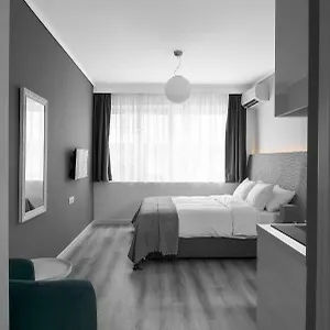 https://mf-luxury-suites.hotels-of-thessaloniki.com